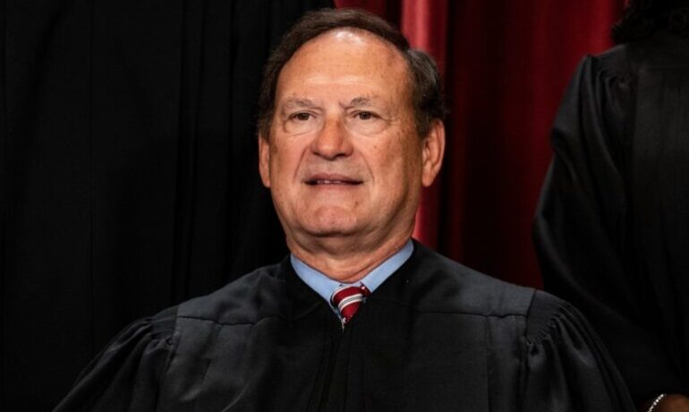 Justice Alito Declines Recusal from January 6 Related Cases Amid Flag Controversy